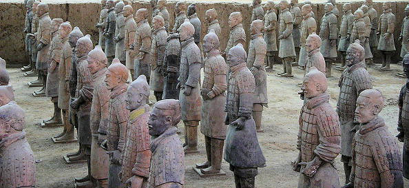 “Terra Cotta Army” figures found in a royal grave